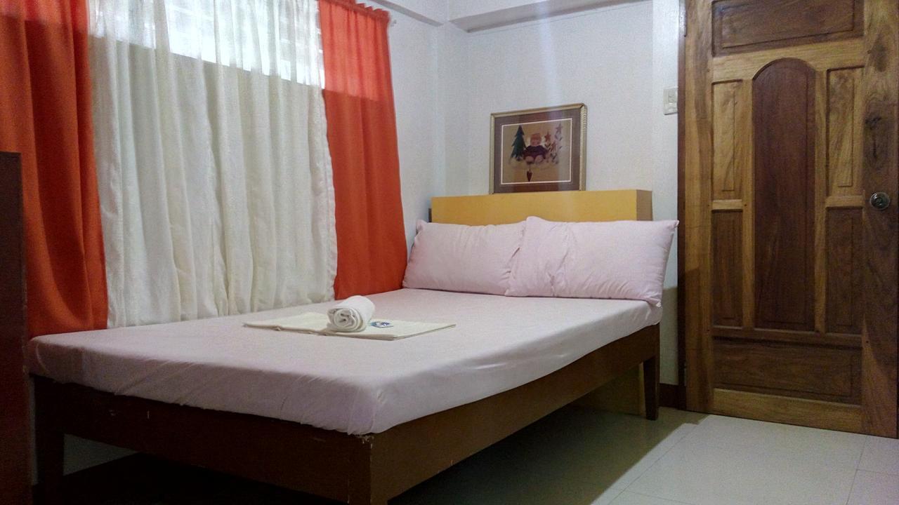 Peria Seafront Pensione Roxas  Exterior photo